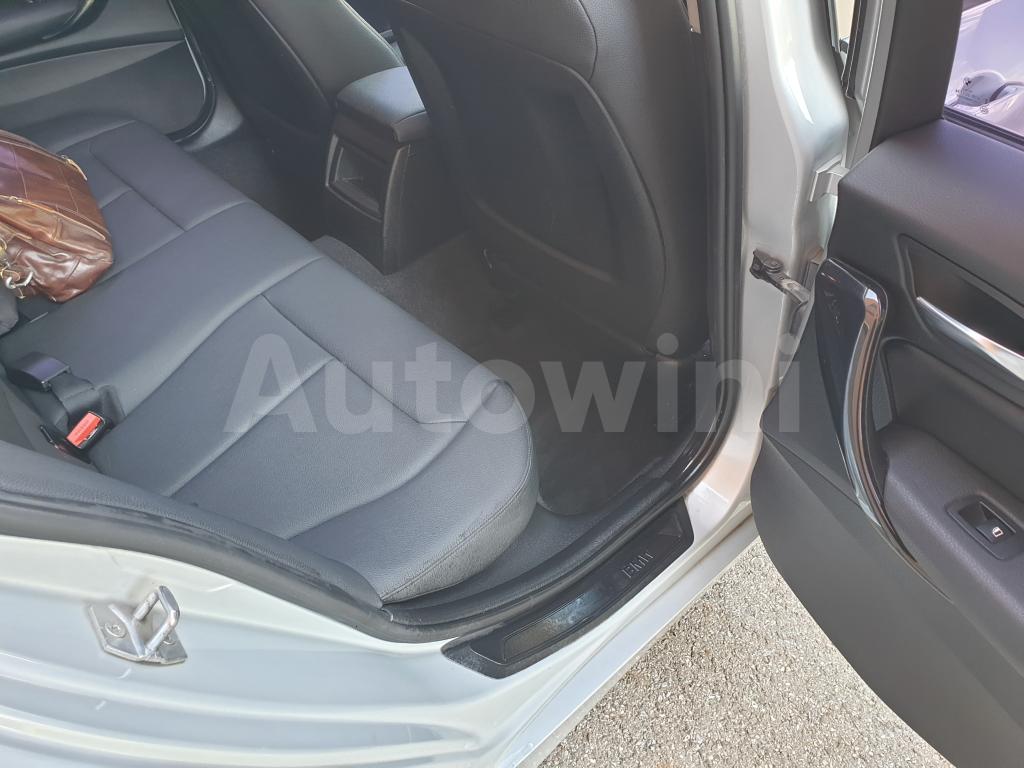 2014 BMW 1 SERIES F20  STOP N GO /AUTOSTOP/LIM/URBAN - 27