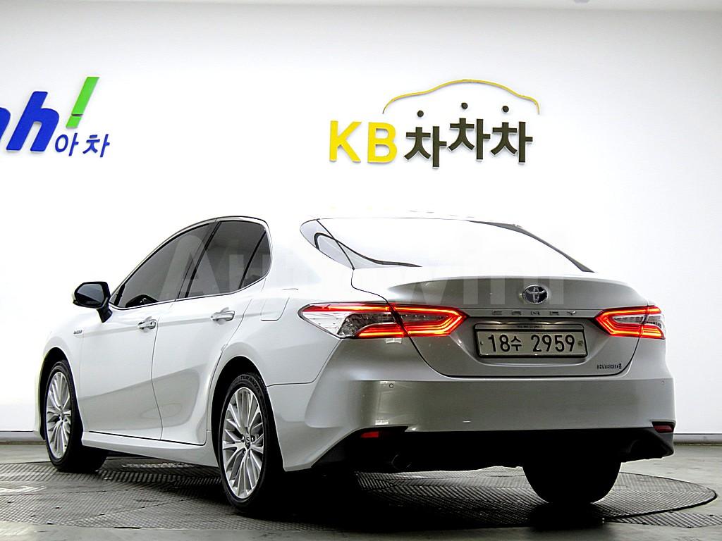 JTNB21HK0K3024052 2019 TOYOTA  CAMRY (XV70)2.5 HYBRID XLE-2