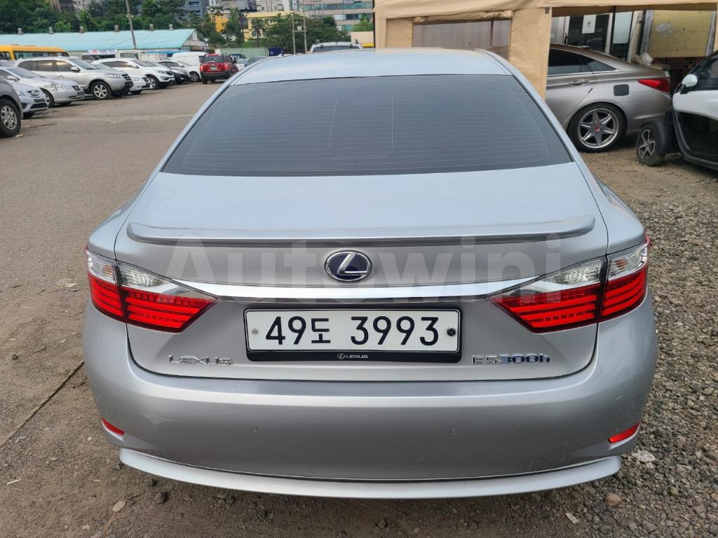 JTHBW1GG1D2021884 2013 LEXUS ES300H SUPREME-4