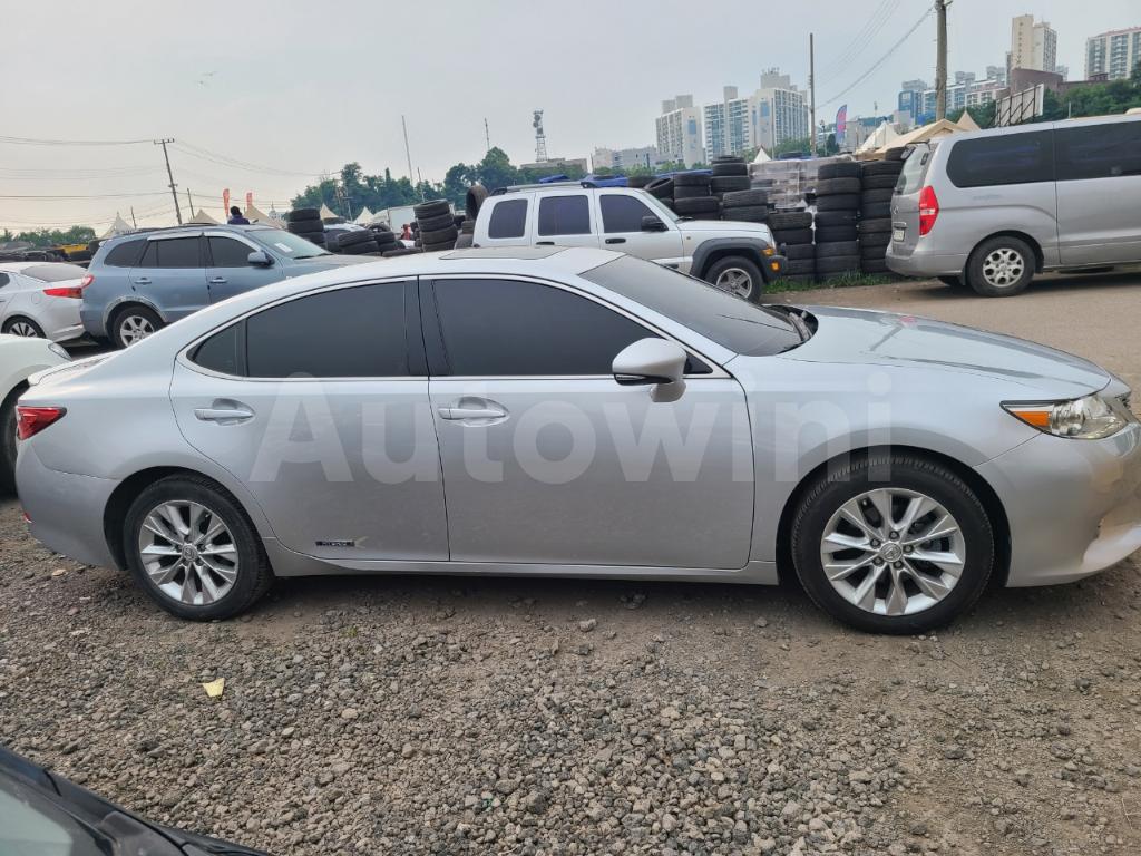 2013 LEXUS ES300H SUPREME - 7