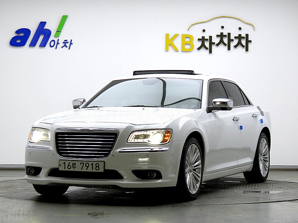 2C3CCACG6EH318392 2014 CHRYSLER  300C 3.6-0