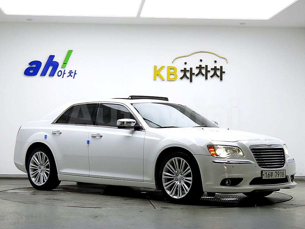 2C3CCACG6EH318392 2014 CHRYSLER  300C 3.6-1