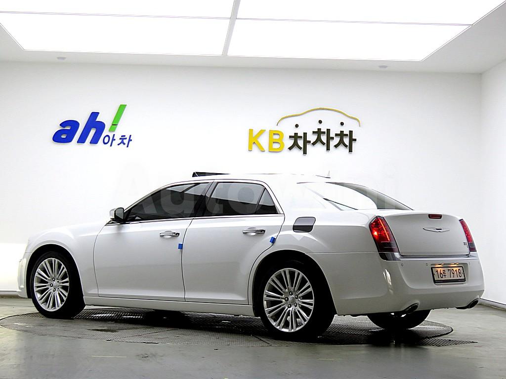 2C3CCACG6EH318392 2014 CHRYSLER  300C 3.6-3