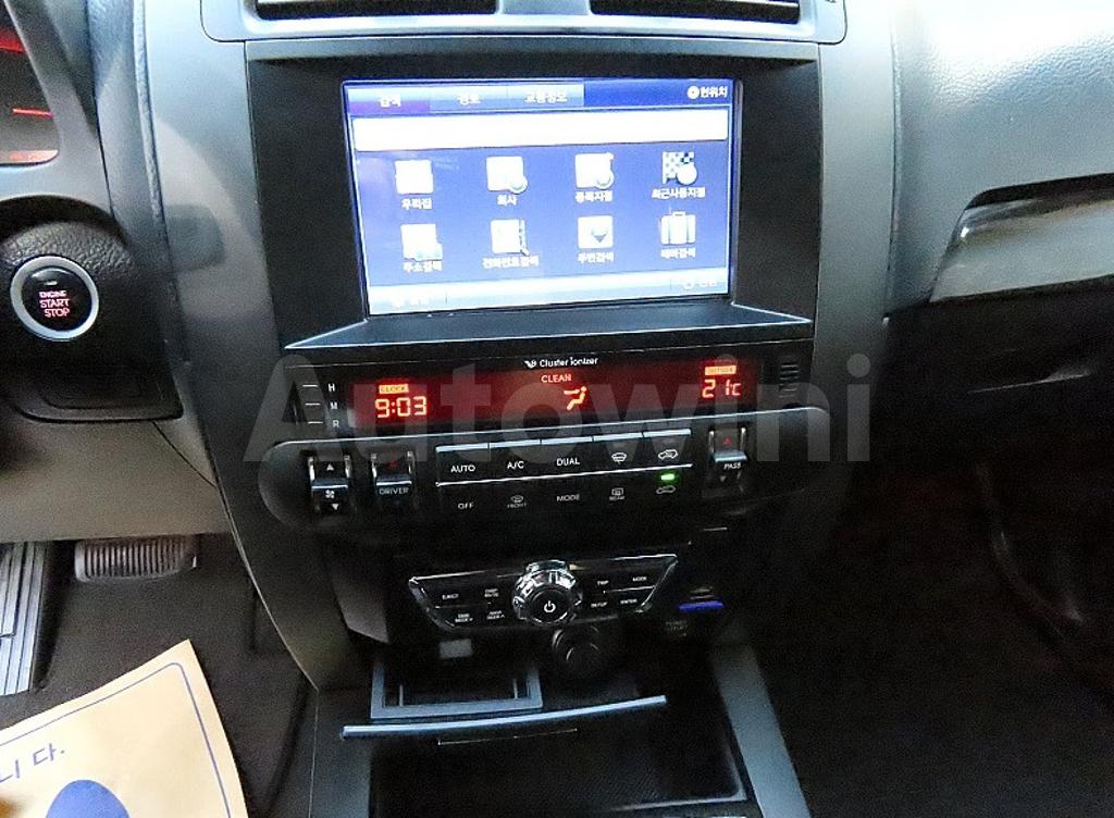 2015 KIA MOHAVE BORREGO QV300 4WD 고급형 7인승 - 17