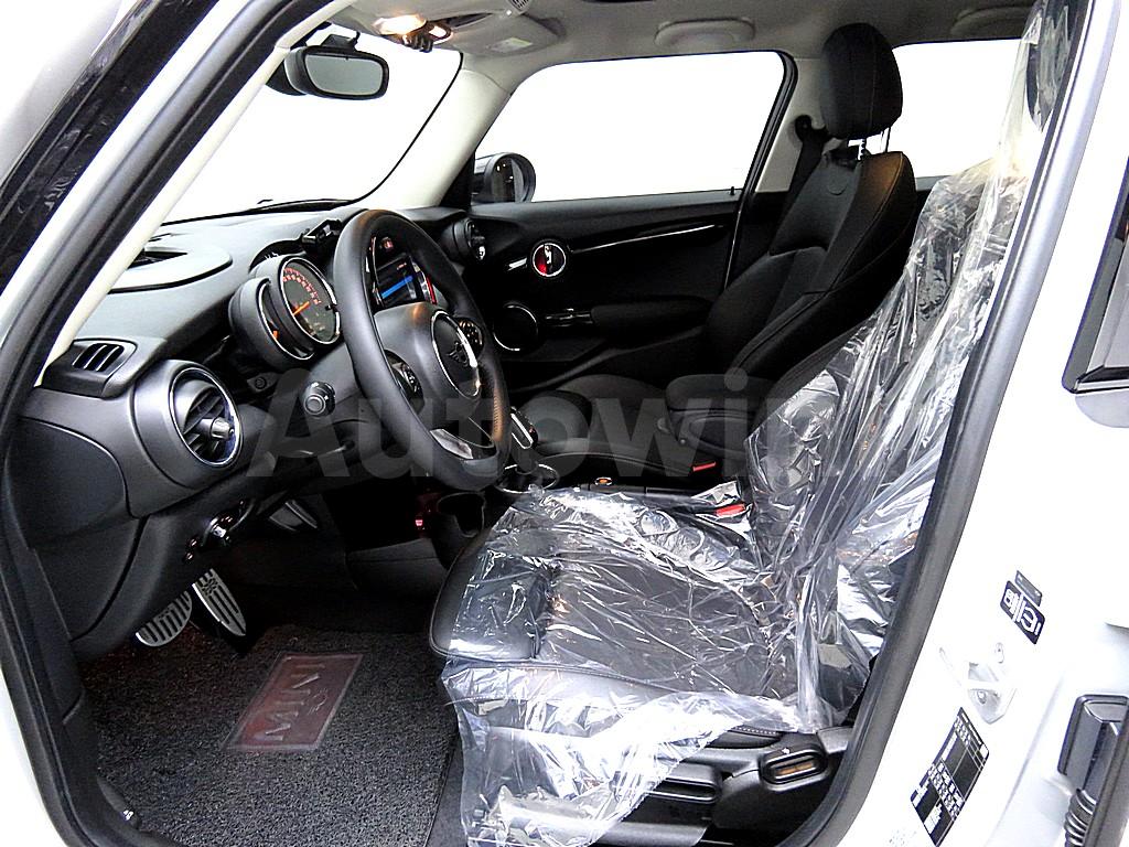 2020 MINI COOPER FIVE-DOOR - 9