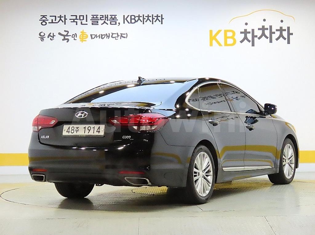 KMHFM411BGA012595 2016 HYUNDAI ASLAN G300 EXCLUSIVE-1