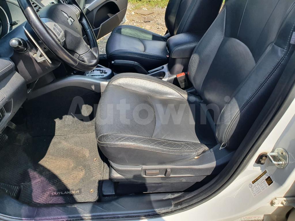2010 MITSUBISHI OUTLANDER GASOLLIN 4WD - 25
