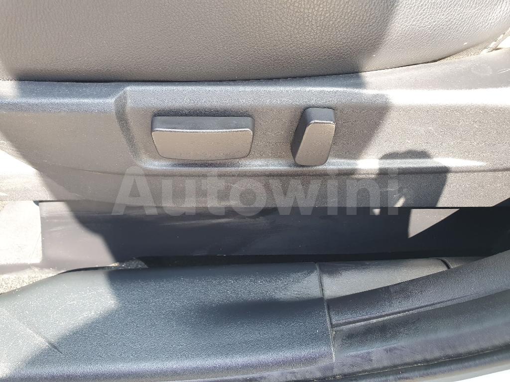 2010 MITSUBISHI OUTLANDER GASOLLIN 4WD - 27