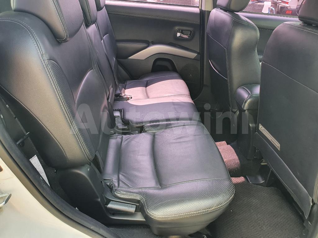 2010 MITSUBISHI OUTLANDER GASOLLIN 4WD - 29