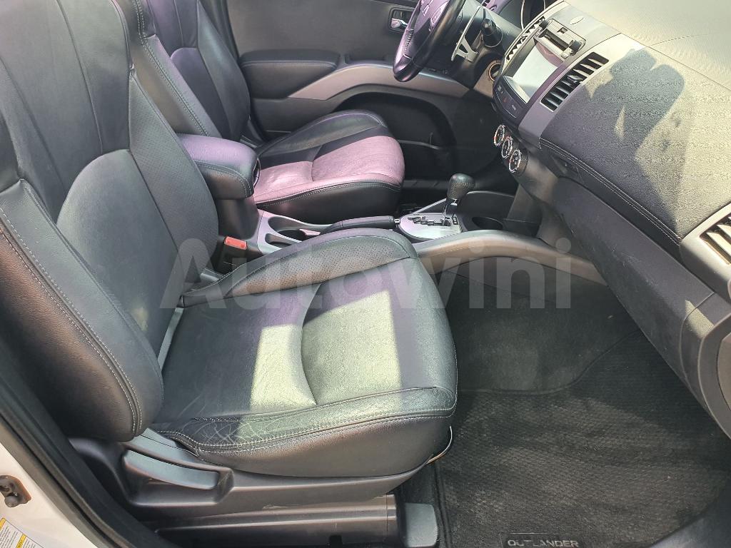 2010 MITSUBISHI OUTLANDER GASOLLIN 4WD - 31