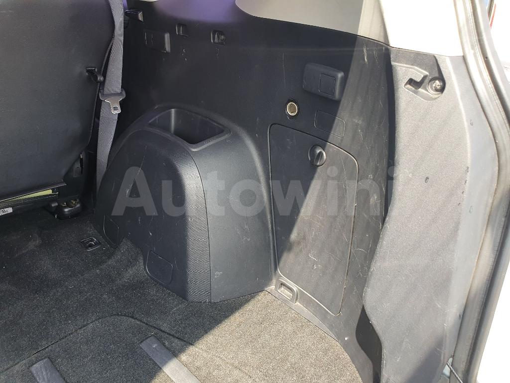 2010 MITSUBISHI OUTLANDER GASOLLIN 4WD - 38