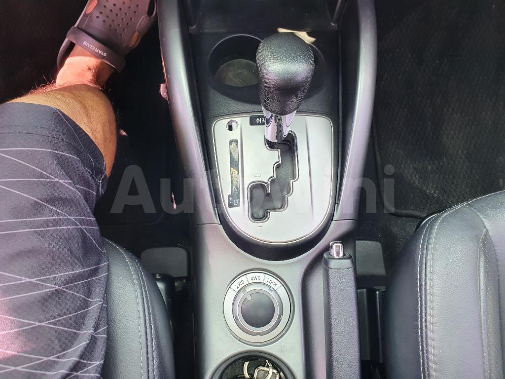 2010 MITSUBISHI OUTLANDER GASOLLIN 4WD - 48