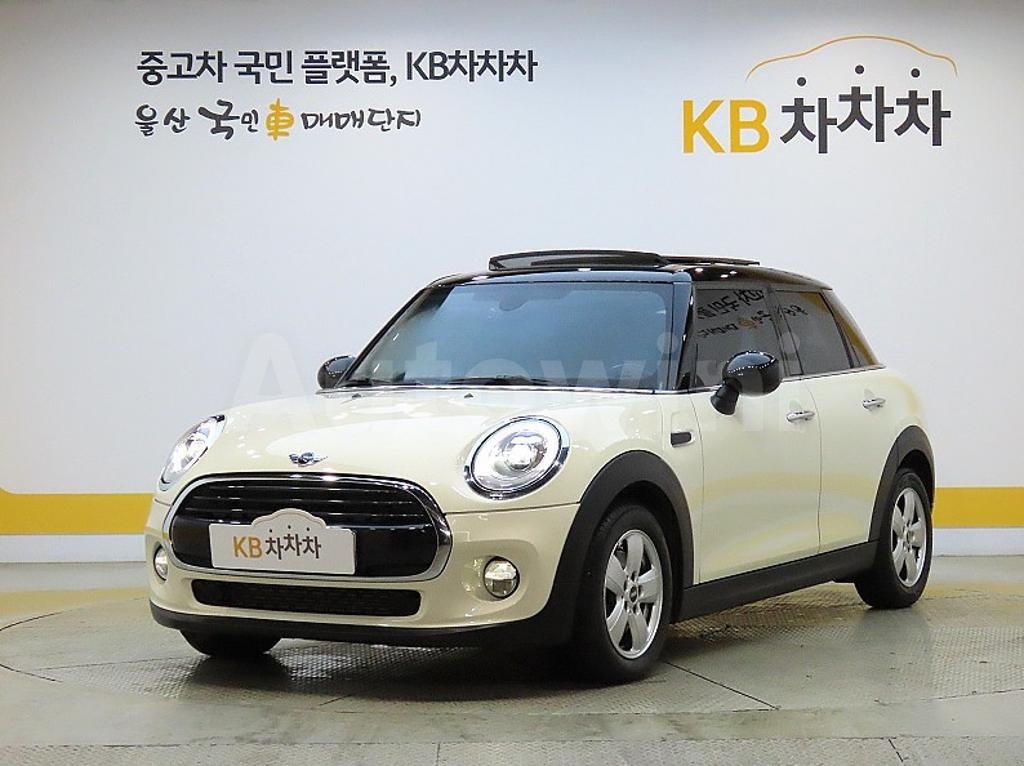 WMWXT3105G2C96380 2016 MINI COOPER D 1.5 미니트림-0