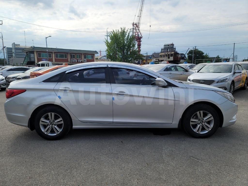 KMHEC41LBEA635715 2014 HYUNDAI YF SONATA 13/14Г, NO DAMAGE, 2AIRBAGS-4