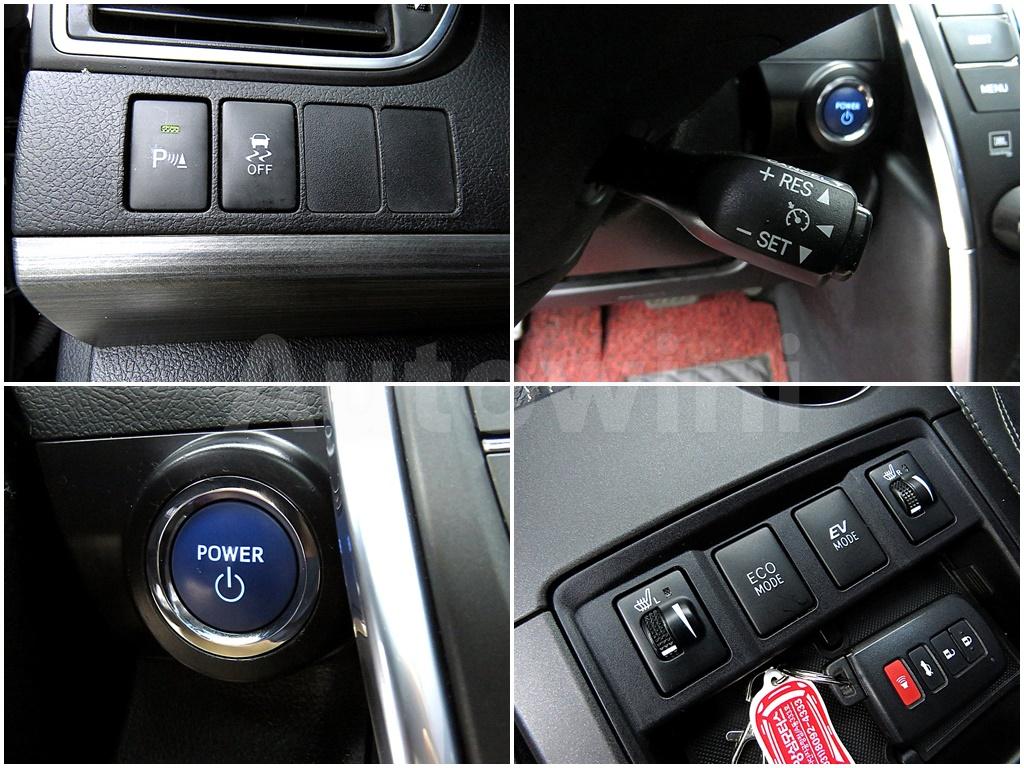2017 TOYOTA  CAMRY 2.5 HYBRID XLE - 19