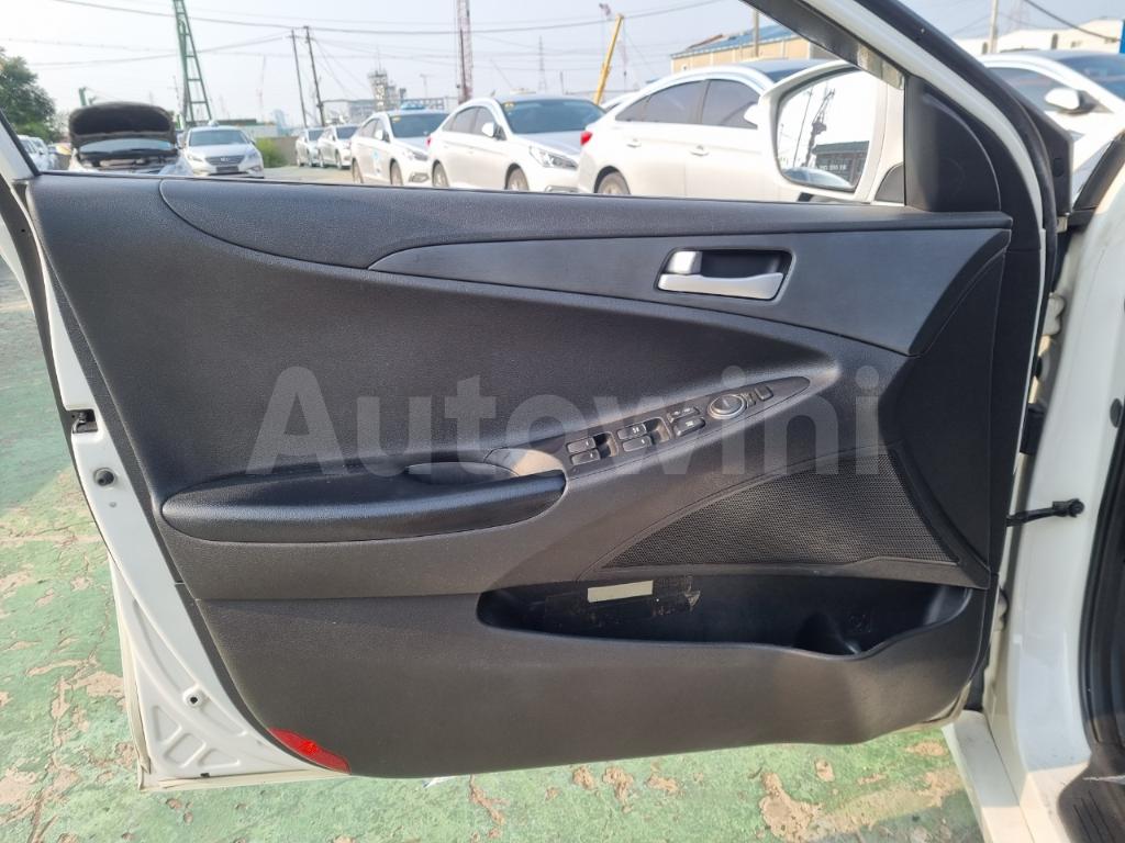 2014 HYUNDAI YF SONATA 13/14Г, NO DAMAGE, 2AIRBAGS - 18
