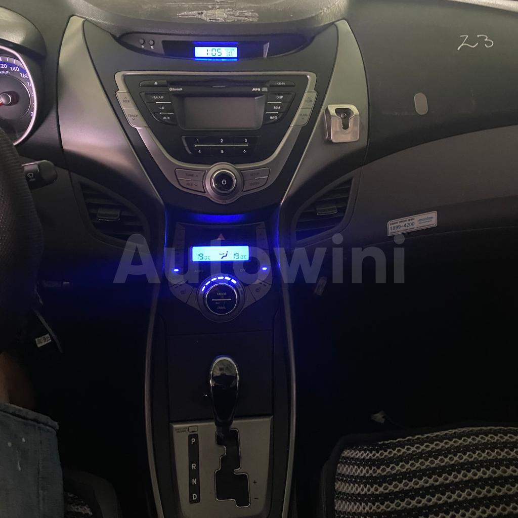 2013 HYUNDAI  AVANTE ELANTRA 1.6 SMART A/T GSL - 19