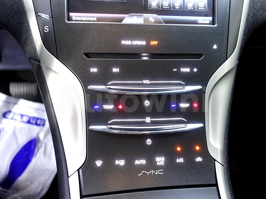 2015 LINCOLN MKZ ECOBUST AWD - 13