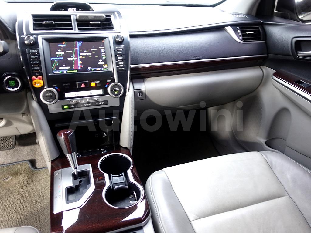 2014 TOYOTA  CAMRY 2.5 XLE - 10