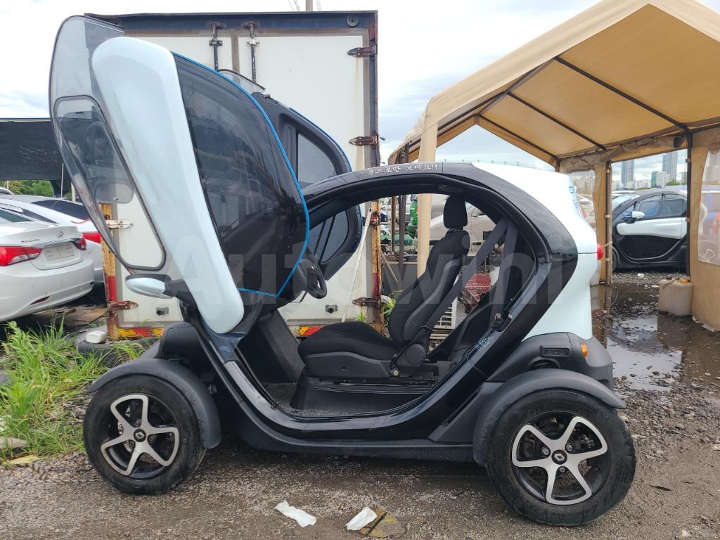 2018 RENAULT SAMSUNG TWIZY INTENSE*NO ACCIDENT,CORROSION* - 3