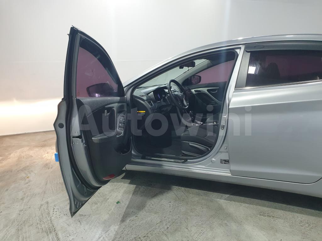 2015 HYUNDAI  AVANTE ELANTRA LPG/AUTOMATIC/ABS - 16