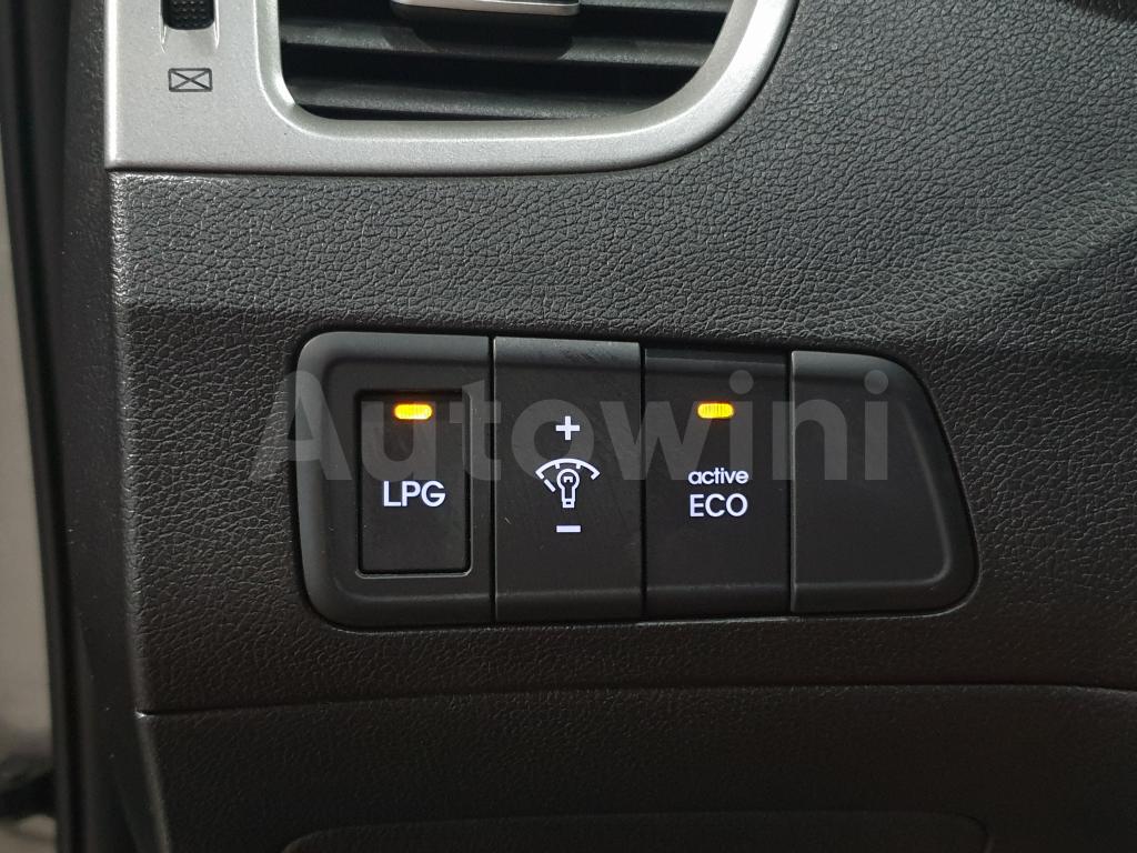 2015 HYUNDAI  AVANTE ELANTRA LPG/AUTOMATIC/ABS - 39