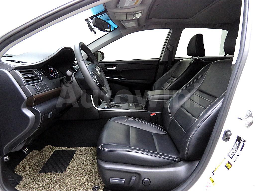 2017 TOYOTA  CAMRY 2.5 XLE - 8