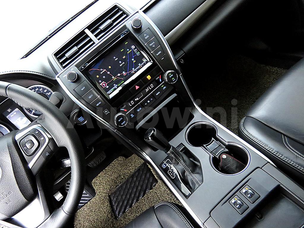 2017 TOYOTA  CAMRY 2.5 XLE - 10