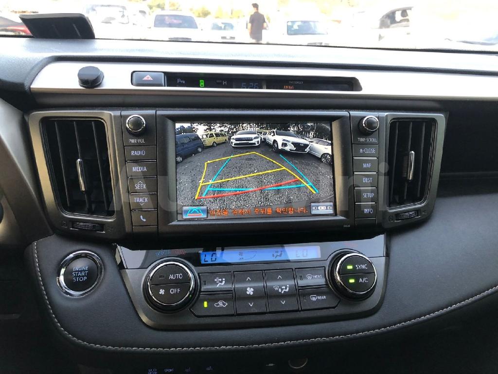 2014 TOYOTA RAV4 LIMITED - 17
