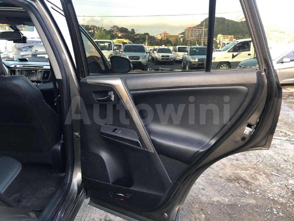 2014 TOYOTA RAV4 LIMITED - 26