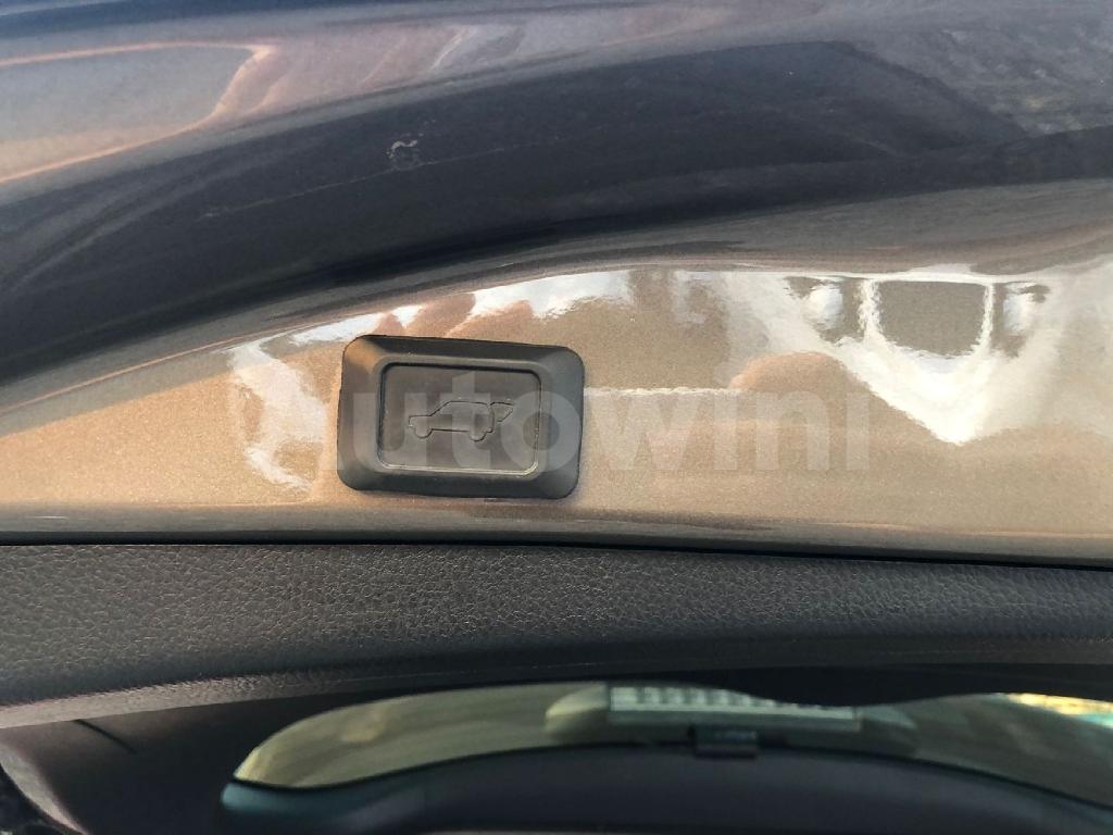 2014 TOYOTA RAV4 LIMITED - 31