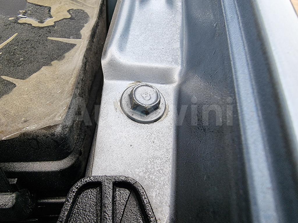2010 KIA CARNIVAL R SEDONA 2.2 LONG BODY 11 GX A/T - 48