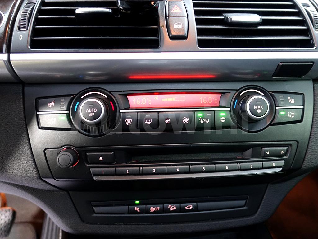 2011 BMW X5 E70  XDRIVE 35I - 12