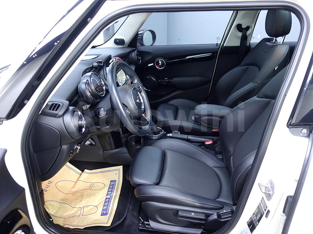 2015 MINI COOPER D FIVE-DOOR - 8