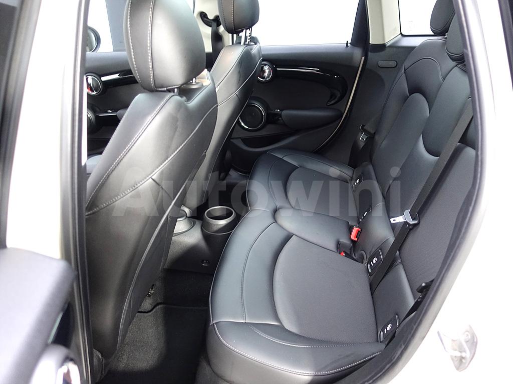 2015 MINI COOPER D FIVE-DOOR - 9