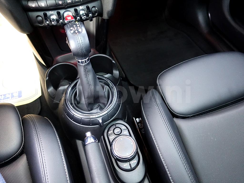 2015 MINI COOPER D FIVE-DOOR - 16
