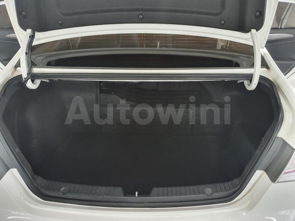 2014 HYUNDAI SONATA HYBRID 2.0 MODERN / S.ROOF - 28
