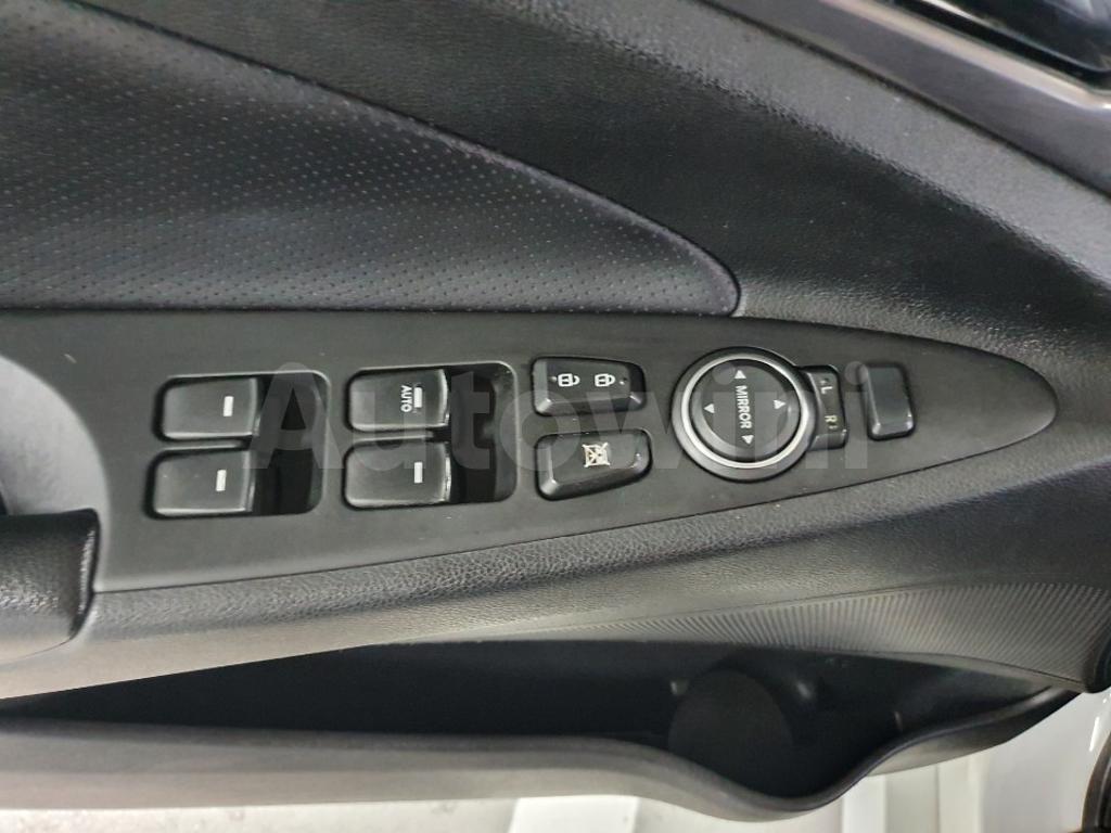 2014 HYUNDAI SONATA HYBRID 2.0 MODERN / S.ROOF - 35
