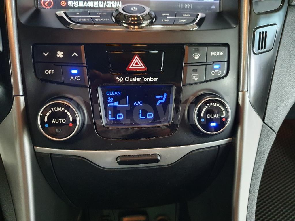 2014 HYUNDAI SONATA HYBRID 2.0 MODERN / S.ROOF - 37