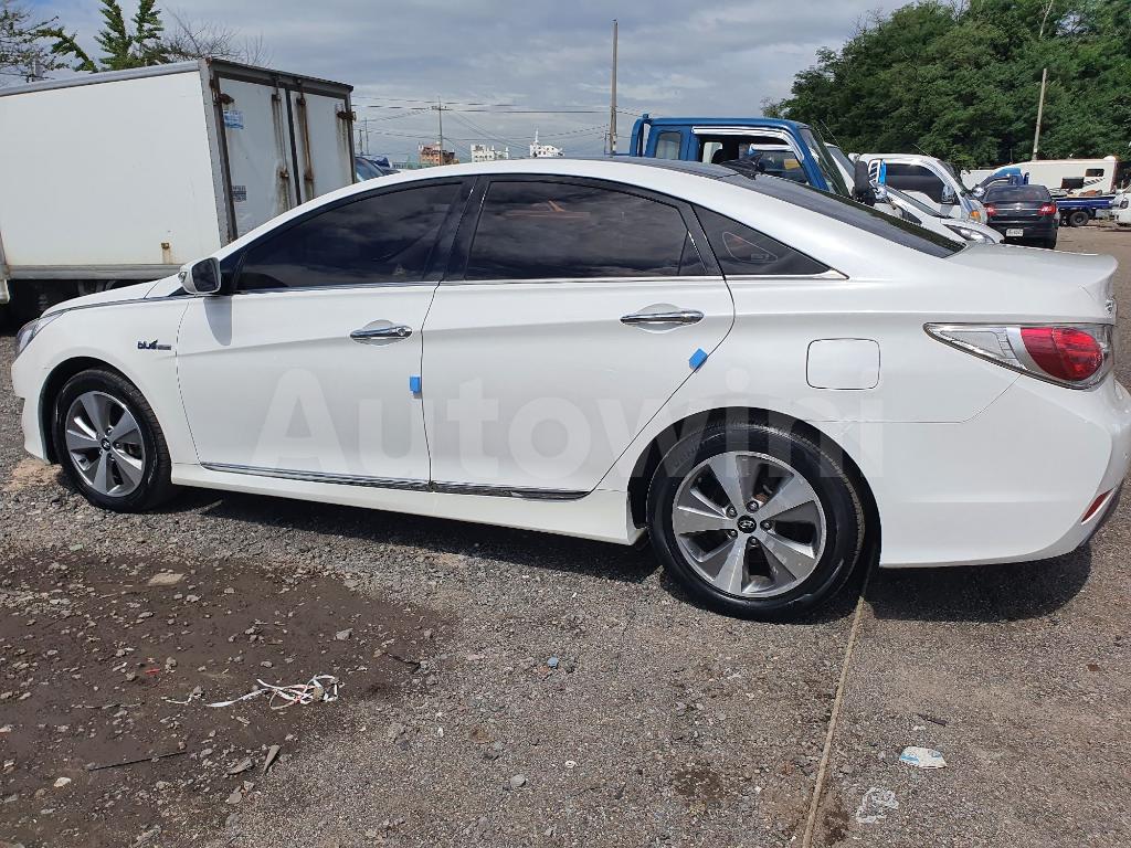 KMHEC415BCA023802 2012 HYUNDAI SONATA HYBRID 17R SUNROOF ANDROID S KEY-5