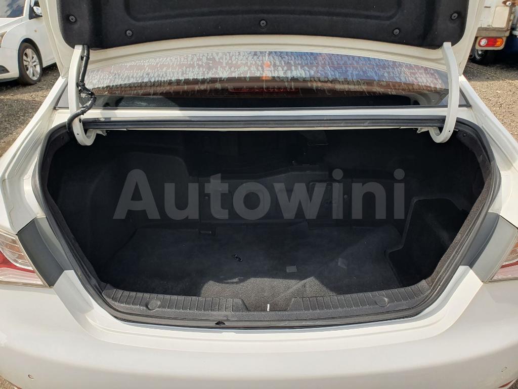2012 HYUNDAI SONATA HYBRID 17R SUNROOF ANDROID S KEY - 8