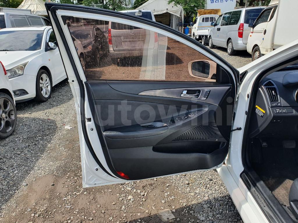 2012 HYUNDAI SONATA HYBRID 17R SUNROOF ANDROID S KEY - 15