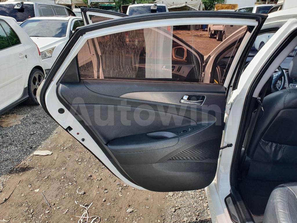 2012 HYUNDAI SONATA HYBRID 17R SUNROOF ANDROID S KEY - 16