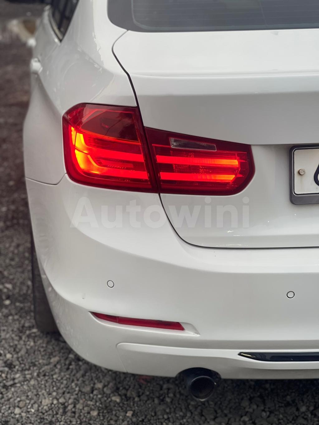 2012 BMW 3 SERIES F30  320D - 9