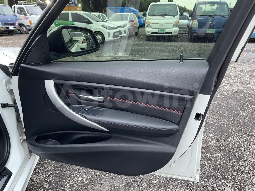 2012 BMW 3 SERIES F30  320D - 12