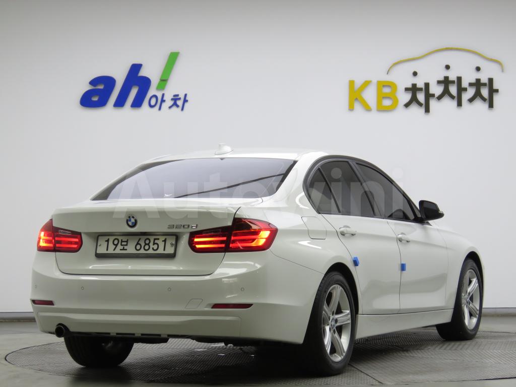 WBA3D3109DF252492 2013 BMW 3 SERIES 320D-2