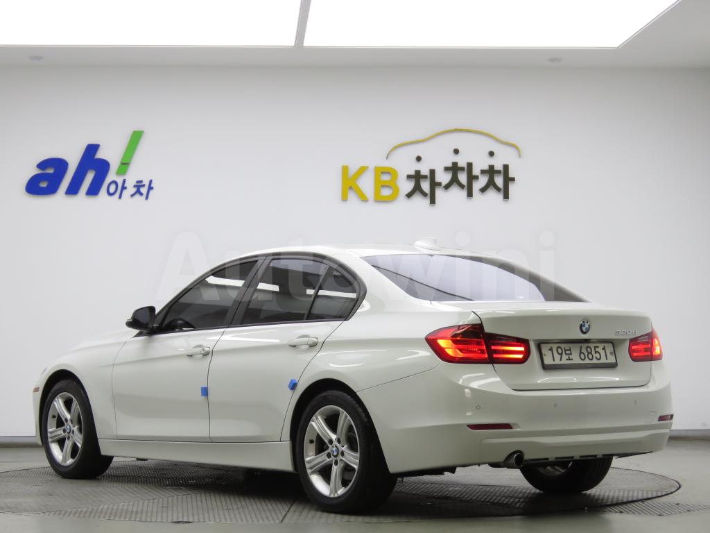 WBA3D3109DF252492 2013 BMW 3 SERIES 320D-3