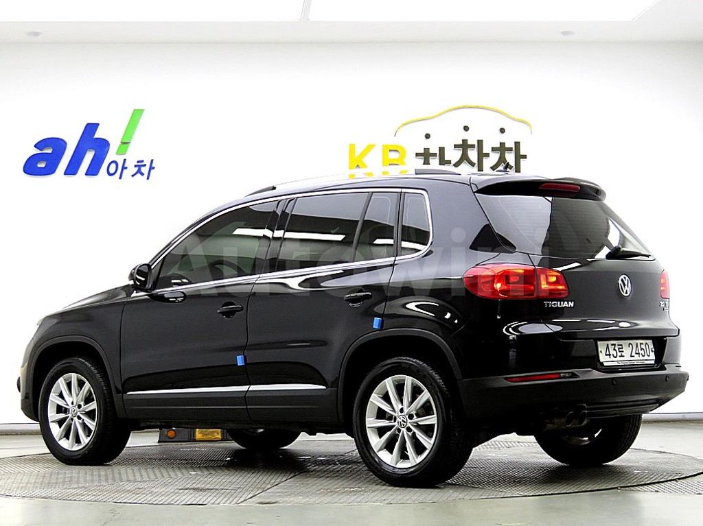 WVGZZZ5NZFW534971 2015 VOLKSWAGEN  TIGUAN 2.0 TDI BMT-2