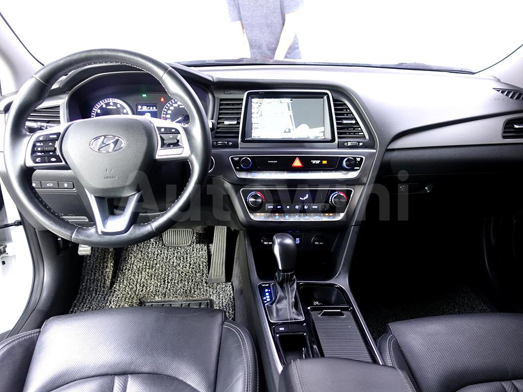 KMHE341DBJA420767 2018 HYUNDAI LF SONATA MODERN-4