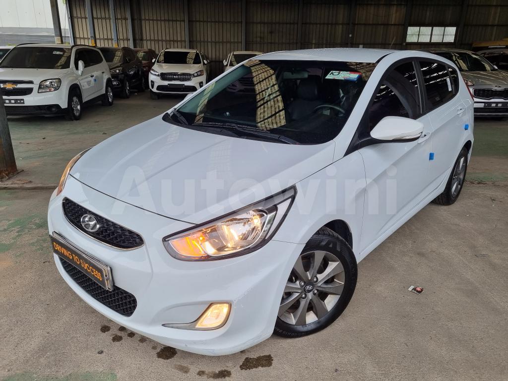 KMHCT51UGKU384385 2019 HYUNDAI ACCENT  DIESEL WIT MODERN NO ACCIDENT-0